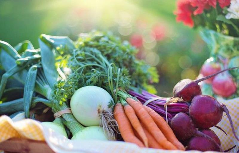 6 πράγματα που συμβαίνουν στο σώμα σου όταν δεν τρως αρκετά λαχανικά