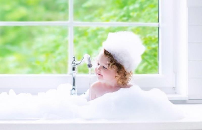 5 μυστικά για να κάνει το παιδί σας μόνο του μπάνιο!