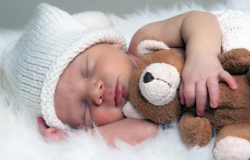 Κοιμάται πολύ ή λίγο το παιδί μου; Ιδανικά πόσες ώρες θα πρέπει να κοιμάται;