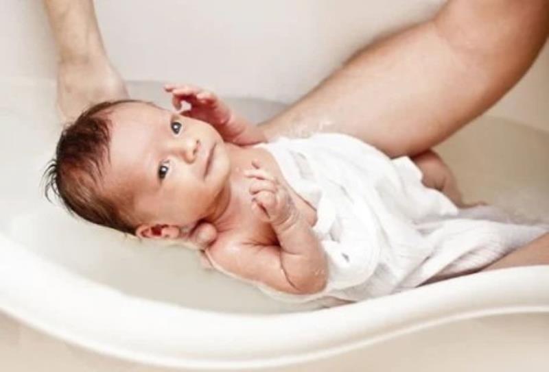 Το πρώτο μπάνιο του μωρού σας!