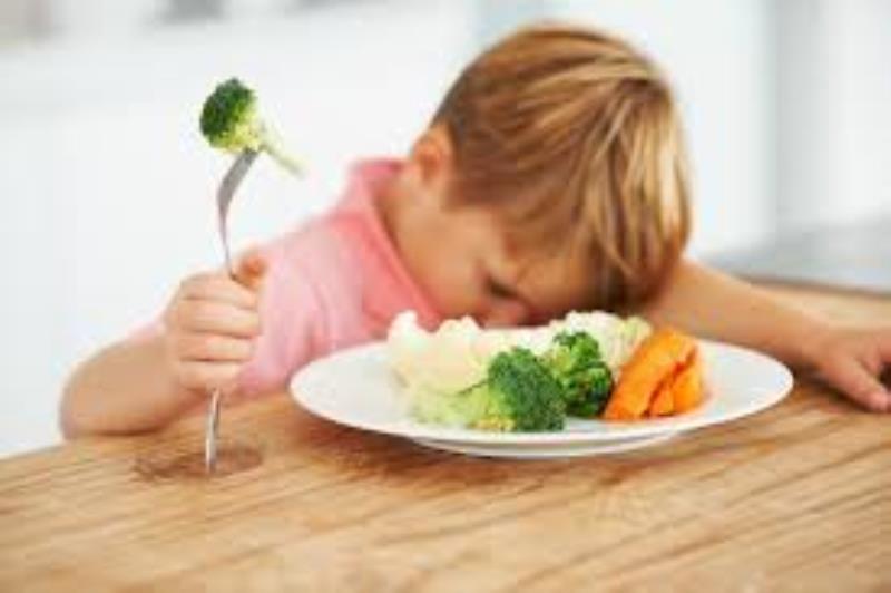 Δεν τρώει; 6 τρόποι για να φάει και τα λαχανικά! 