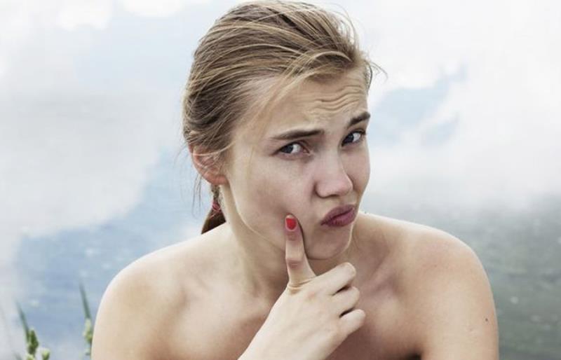5 κακές συνήθειες για το δέρμα σου που πρέπει να σταματήσεις τώρα