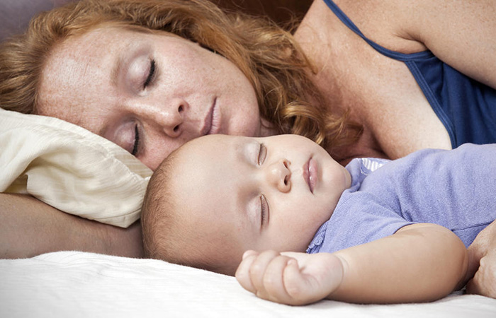 5 μυστικά για να κοιμάται περισσότερο το μωρό σας. 